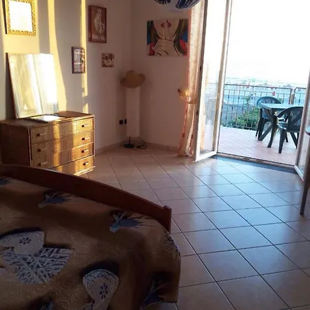 Lucia Bed and Breakfast 3*
