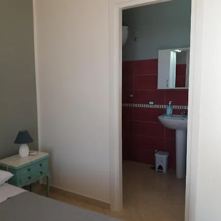 Lucia Bed and Breakfast Mondragone