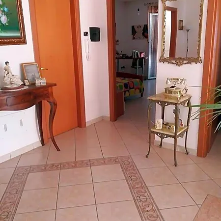 Lucia Bed & Breakfast Mondragone