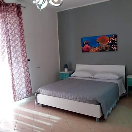 Lucia Bed & Breakfast 3*